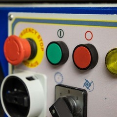 22mm 1 Button Holes Push Button Switch Control Station Box in White and Black