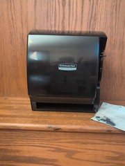 Kimberly Clark Lever Roll Paper Towel Dispenser 0973601 Transparent/Grey Plastic