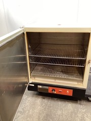 FISHER SCIENTIFIC 255G LABORATORY INCUBATOR OVEN