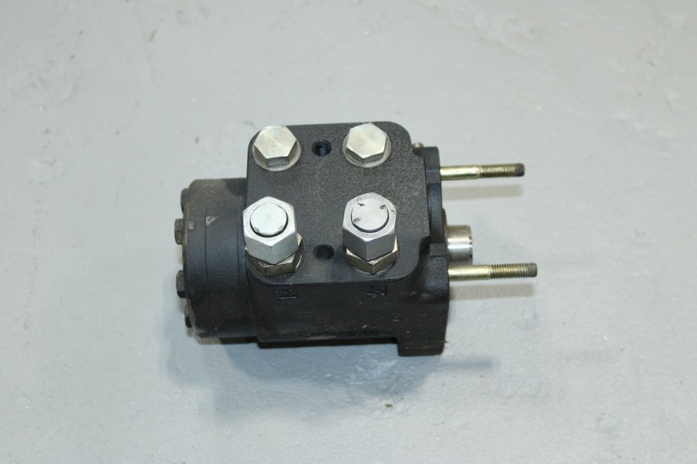 OEM Rexroth Orbitrol Steer Gear R901060440 Linde H40D-04 Fits 352 Series