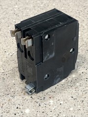 Square D QO220 (5 PACK) 20A 2P 120/240V Circuit Breaker *US SELLER Lot of 5 NEW*