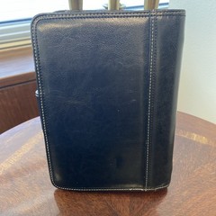 Compact Franklin Covey Planner Black Magnetic Snap 6-Ring & Accessories