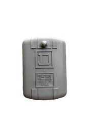 Square D Pumptrol Pressure Switch 9013FSG2J21 30-50 PSI