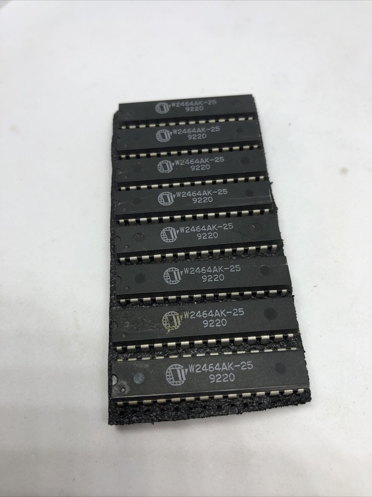 QTY-8 W2464AK-25 WINBOND 28-PIN DIP SRAM 64k cache memory chip ic 28 pin 8Kx8