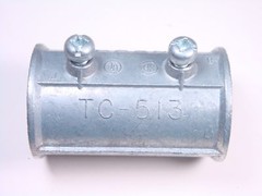 Lot of 5 x TC-513 NEER 1″ EMT Set Screw Conduit Coupling Die Cast NOS