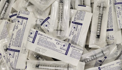 BD Syringe 1ml Luer-Lok tip Pack of 50 #309628 Brand New