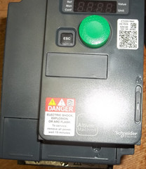 SCHNEIDER ALTIVAR 320 ATV320U15N4C 1.5KW-2HP V2.9 INVERTER (II3)