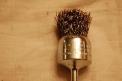 Weiler 1-1/8″ Crimped Wire Brush 1/4″ Shaft 22,000 RPM’s USA
