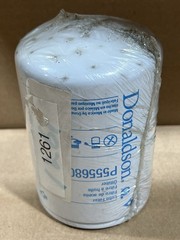 Genuine Donaldson P555680 Spin On Oil Filter 51261 BT274 Nos-Sealed