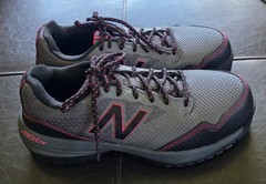 NEW BALANCE REVLITE ~ WOMEN’S STEEL TOE WORK SHOES ~ SZ Womens 8/Mens 6.5 ~ NEW