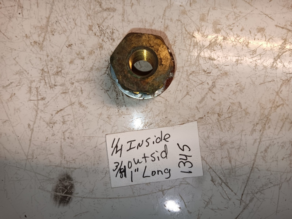 1345 Bulkhead Coupling (0.94″ Length) | 1/4″ Female Pipe x 1/4″ Female Pipe