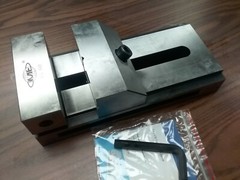 5” x12” TOOL MAKER’S PRECISION SCREWLESS VISE #705-05- NEW