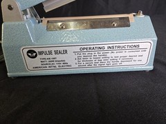 AMERICAN INT’NL ELECTRIC AIE-100T IMPULSE SEALER 200W AC 120V 60HZ Works Great!