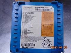 HONEYWELL BURNER CONTROL R7800M1011 / R7861A1026 / S7800A1001