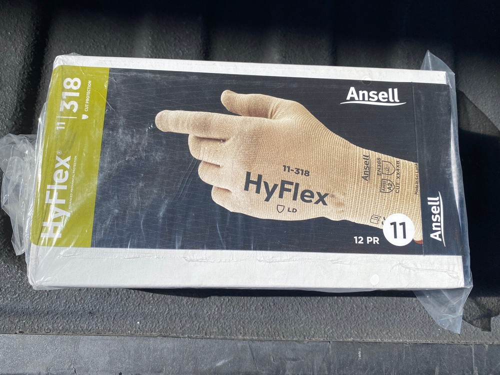 Ansell HyFlex 318. Box Of 12 Pair Size 11.