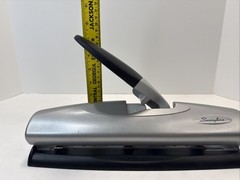 Heavy Duty Swingline 3 Hole Punch Model 74030 Cuts through 20 Sheets