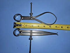 BROWN & SHARPE No 811, 7″ OUTSIDE AND UNBRANDED INSIDE CALIPERS