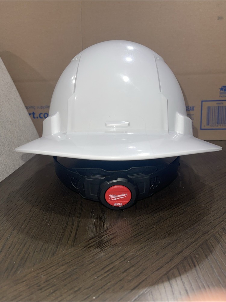 Milwaukee ‎Bolt Type 1 class c Front Brim Vented Hard Hat W/ 4 Point Ratcheting