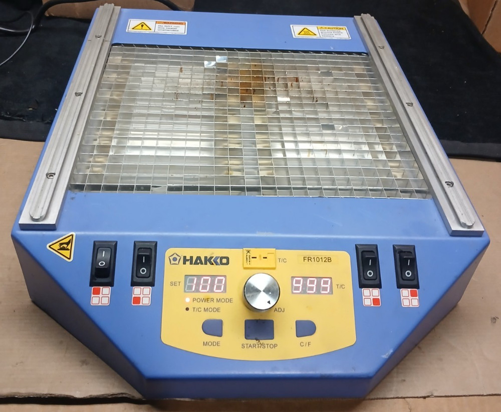 Hakko FR-1012 Infrared Printed Circuit Board Preheater – good working condition