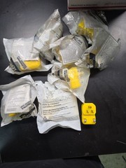 LOT 10 Leviton NEMA 5-15 Residential 3 Wire 15 Amp Electric Cord Plug 125v