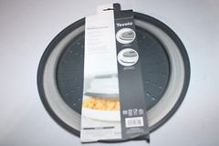 Tovolo Gray/White Plastic Microwave Collapsible Food Cover
