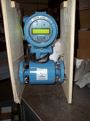 NIB ROSEMOUNT 8732EMT1A1N5M4 8705TPE010S1M0G3B3 MAGNETIC FLOW METER (HH6)