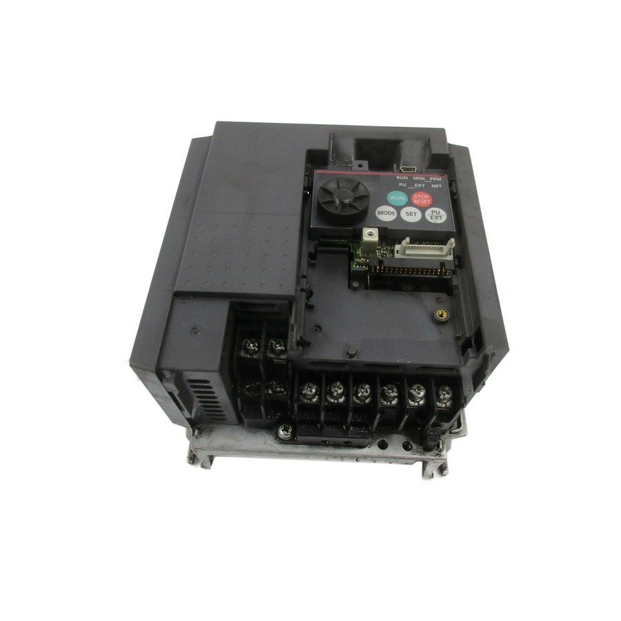 MITSUBISHI FR-E740-026SC-NA 380-480V 3.7A (AS PICTURED) UNMP