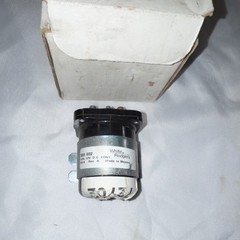 White Rodgers 586 902 Open Frame Power Solenoid Metal Plastic Box