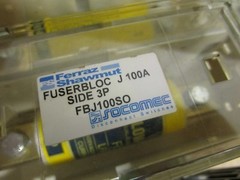 FERRAZ SHAWMUT FUSERBLOC DISCONNECT FBJ200SO 200A AMP 3 POLE w/ FUSES