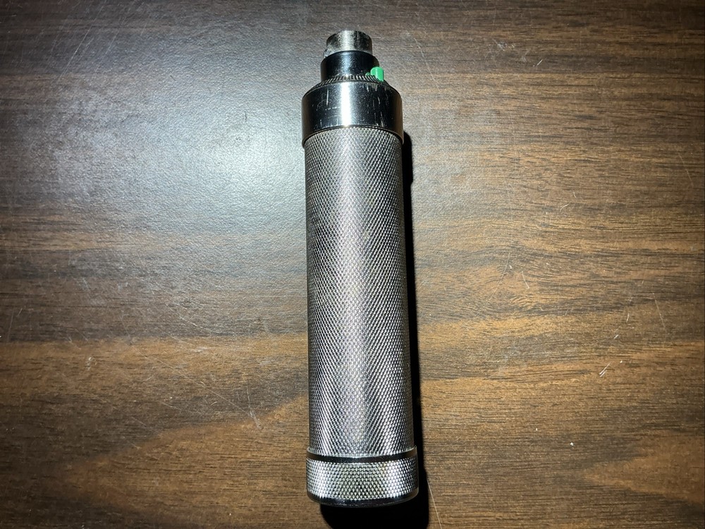 Welch Allyn Ophthalmic Rechargeable Handle 6540-01-457-4766 71670 01-158-4315