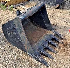 30″ WAIN ROY 5.0 METRIC TON MACHINE BUCKET
