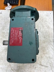 👀 DODGE TIGEAR 10:1 GEAR REDUCER 951 TORQUE OUT 3.00 HP MAX IN 1750 RPM 2609008