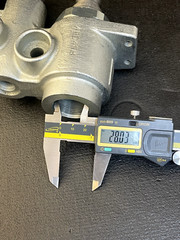 Hydraulic Coupler Assembly Block for most skid loaders 48MM no inlets