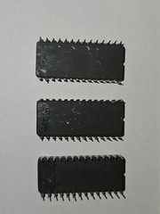 3 PCS TOTAL AMD 256KBIT UV EPROM Qty 2 AM27C256-200DC Qty 1 AM27C256-70DC