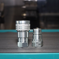3/4″ AG Hydraulic Quick Couplers Set – 3/4″ NPT Thread