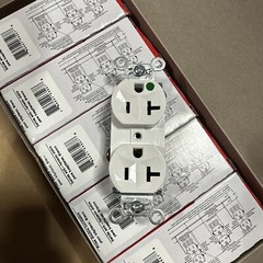 ⚡️Pass & Seymour TR8300H-W 20A Duplex Receptacle 125V 5-20R White Tamper Res⚡️
