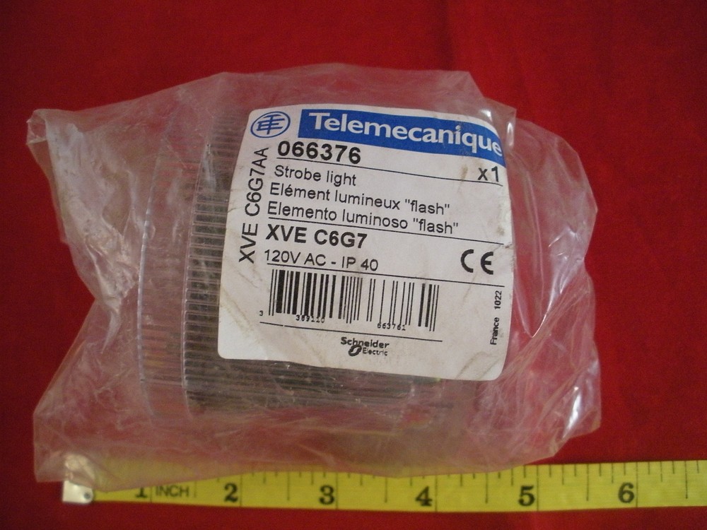 Telemecanique XVE C6G7 Clear Strobe Stack Light Beacon 120V AC IP40 066376 New