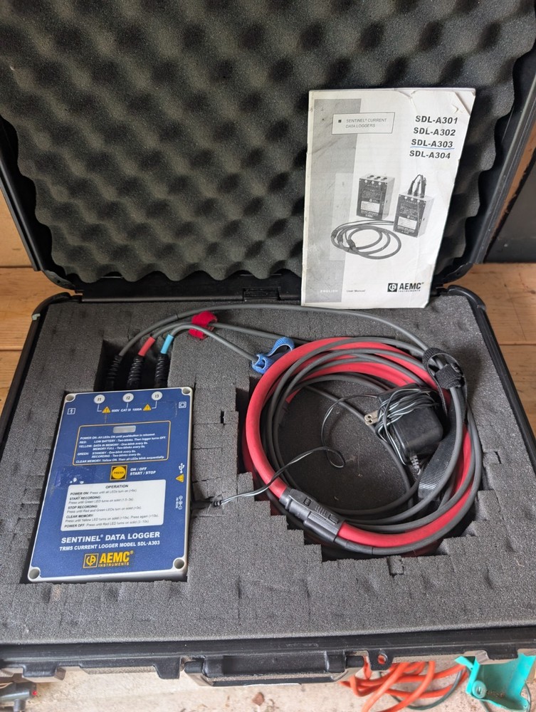 AEMC Sentinel Current Data Logger SDL-A303 with Power Supply And Case And Manual