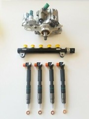 D18 D24 Fuel System Kit – Fuel Injectors / Pump / Common Rail For Doosan Bobcat