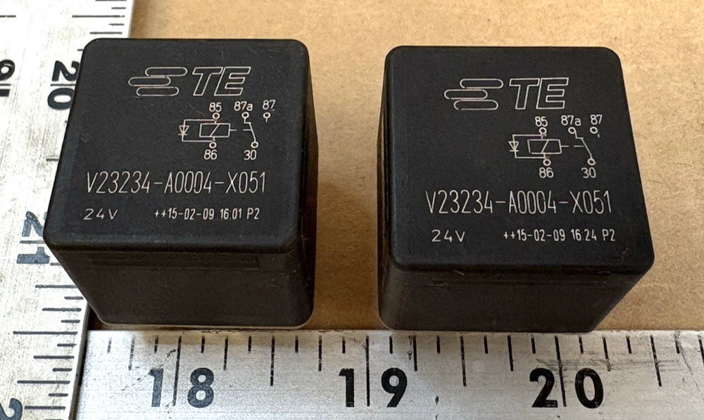 Tyco Automotive 24V Relay 5 Pins V23234-A0004-X051 (Lot of 2)