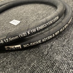 PARKER NO SKIVE 421SN-8 WP 16.0 MPa 160Bar PSII SAE100R1AT- 8 En853/1sn/12/din