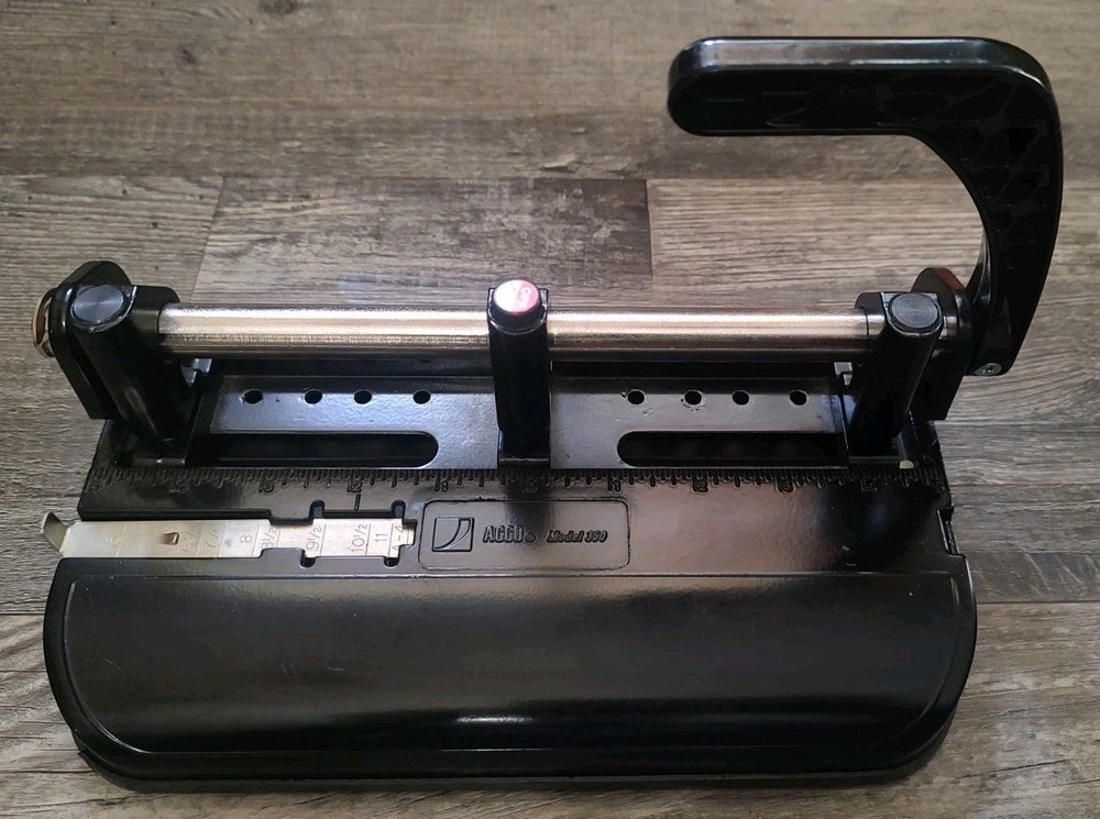 Vintage Swingline Office 3-Hole Puncher Model 350/400 Acco Brands Inc.
