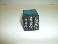GUARDIAN ELECTRIC A410-366186-10 2 CONT 12A RES 240AC 120V 50/60Hz 11-PIN