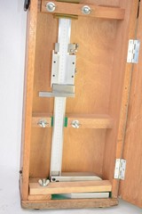 🌟 Mitutoyo 600mm Vernier Height Gage #520-150 – .02mm Graduation – Wooden Box
