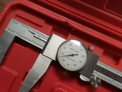 24″ PRECISION STAINLESS STEEL DIAL CALIPER-HEAVY DUTY 0.001″ grad. Depth measure