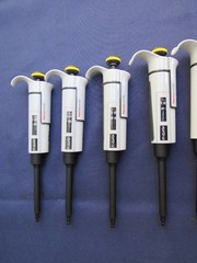 THERMO SCIENTIFIC ~ F1-CLIPTIP ~ 20-200 uL SINGLE CHANNEL PIPETTE