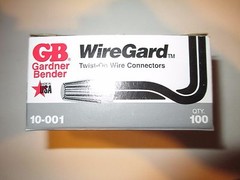 (2) BOXES OF 100 GARDNER BENDER WIREGARD WIRE CONNECTORS 10-001 new old stock
