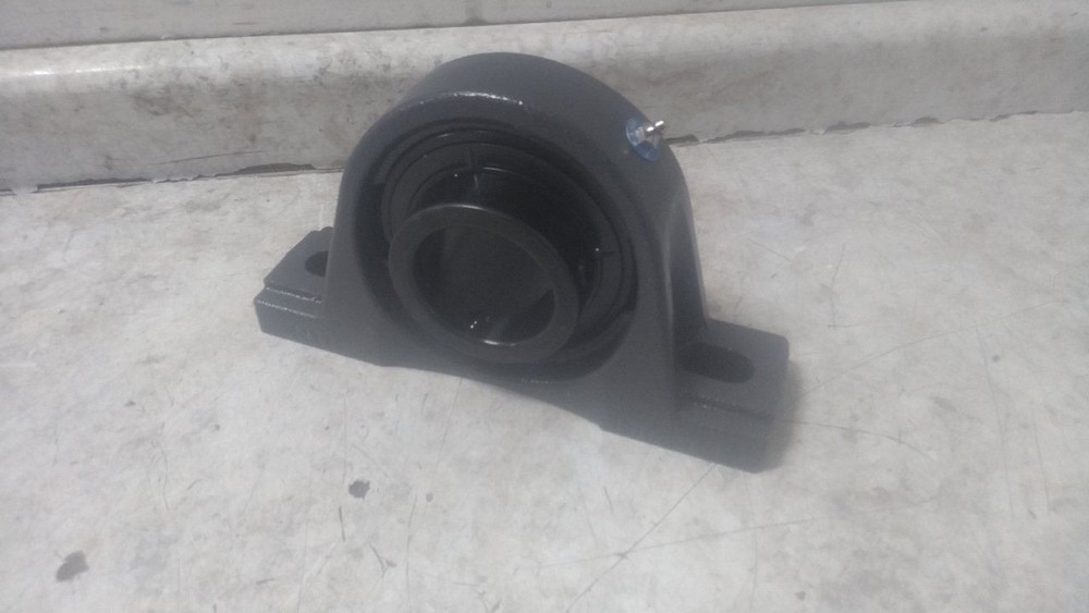 NTN UCPX-2.1/2M 2-1/2 In Bore Diameter Cast Iron Housing Pillow Block Bearing