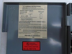 SQUARE D 30 AMP SINGLE THROW SAFETY SWITCH 240 VAC SERIES E2 DU321 KZ216