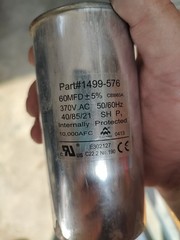 CBB65A 60MFD 370VAC PN: 1499-576 50/60HZ Capacitor